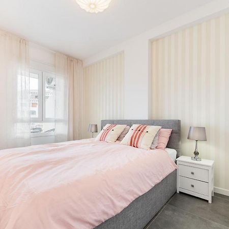 Апартаменты Apartament Summer Кампоамор Экстерьер фото