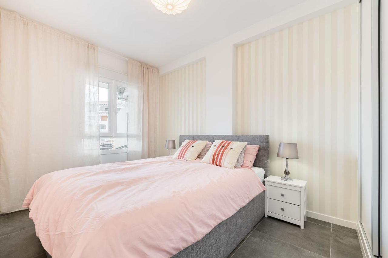 Апартаменты Apartament Summer Кампоамор Экстерьер фото